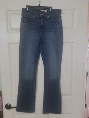 Levi's Women's Blue Bootcut Stretch Jeans